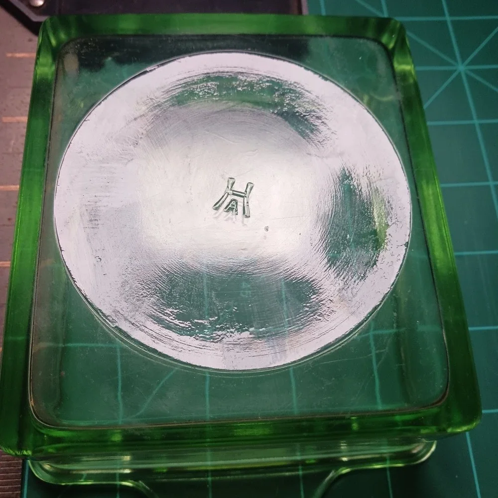Hazel Atlas Uranium glass Square lidded Refrigerator Dish 6